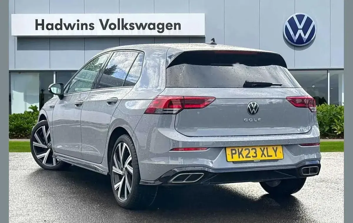 Used VW Golf VIII R-line 147 HP (108 kW) 2023 Grey Hatchback