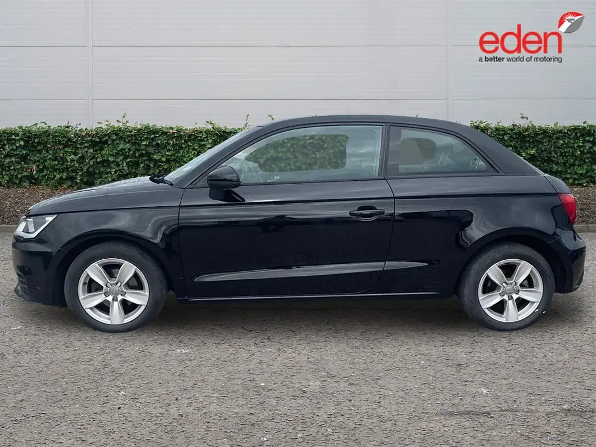 Used Audi A1 Design 125 HP (91 kW) 2017 Black Hatchback