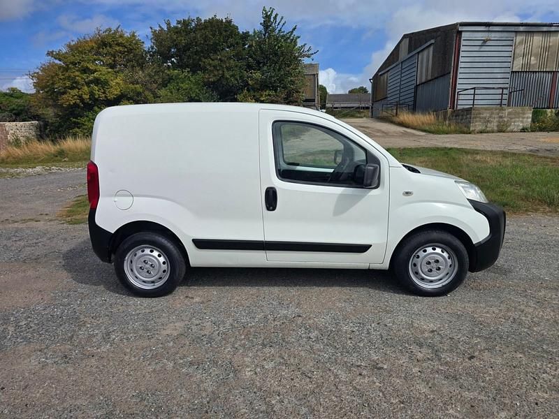 White Used 2011 Peugeot Bipper S MPV | £1,795 (Fair price) - Image 1/4