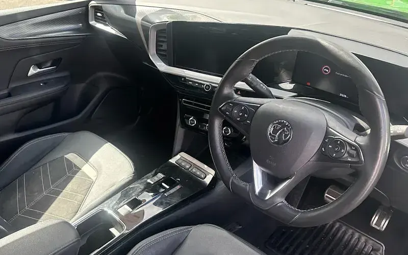 Used Vauxhall Mokka Ultimate 100 kW (136 HP) 2023 Green SUV