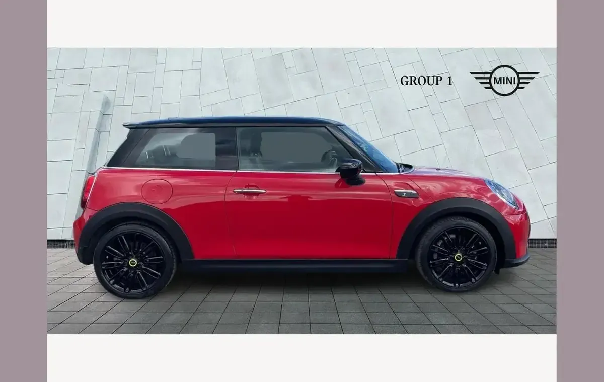 Begagnad Mini Cooper S Level 2 135 kW (184 HK) 2022 Röd Halvkombi