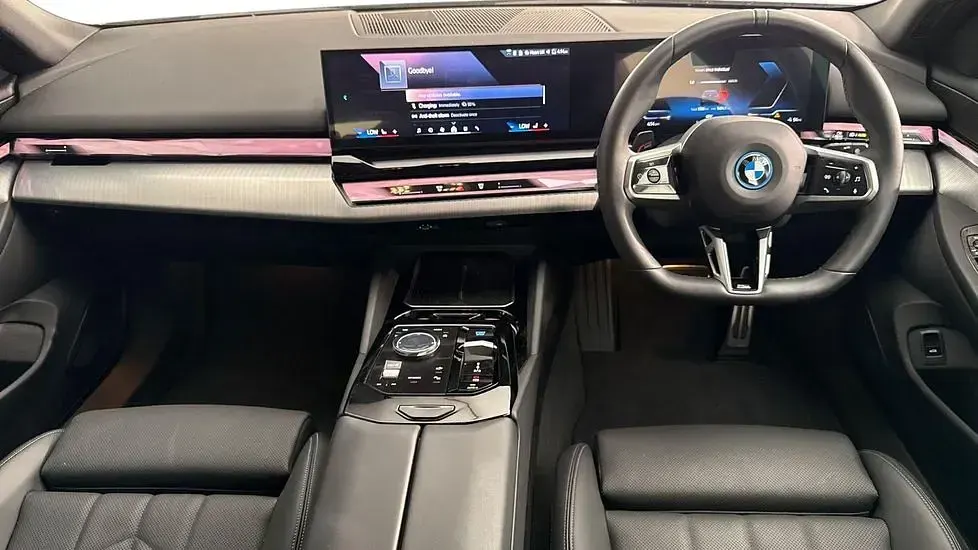 Used BMW i5 M Sport 246 kW (335 HP) 2025 Grey Estate