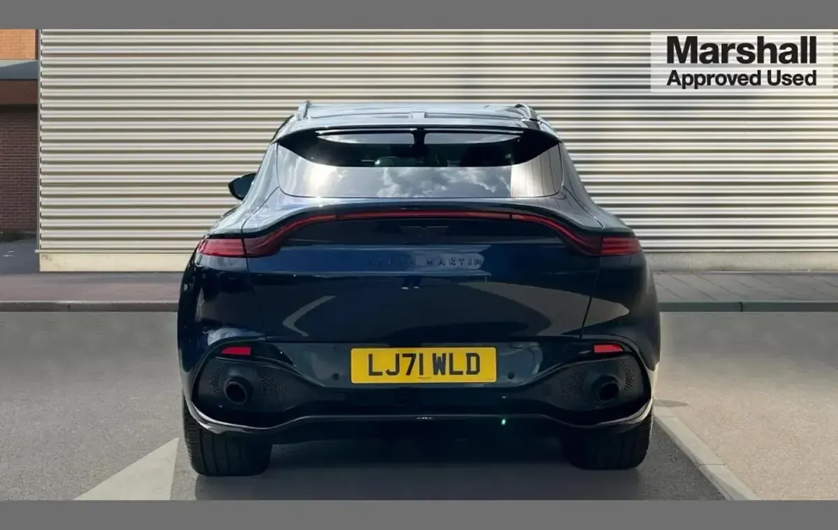 Used Aston Martin DBX 550 HP (404 kW) 2021 Blue SUV