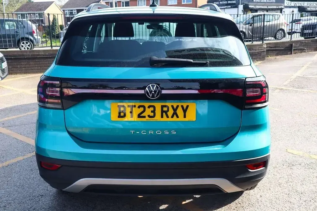 Gebraucht VW T-Cross SE 108 PS (79 kW) 2023 Blau SUV