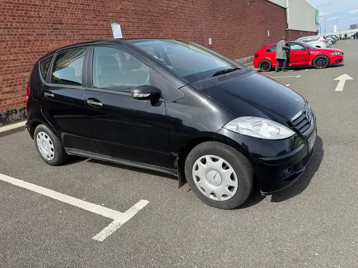 Used Mercedes A150 Classic 95 HP (69 kW) 2008 Black Hatchback