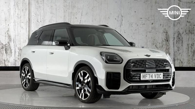 White Used 2024 Mini Countryman SUV | £35,751 (A bit pricey) - Image 1/3