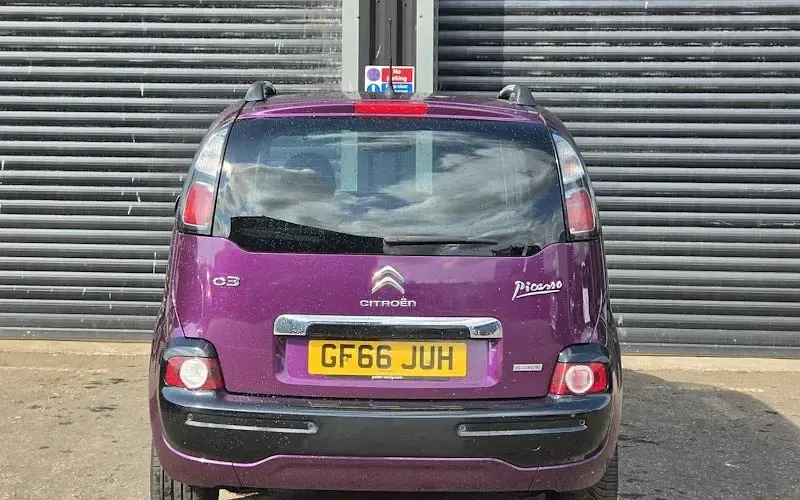 Used Citroën C3 Picasso Platinum 99 HP (72 kW) 2016 Mauve/purple MPV