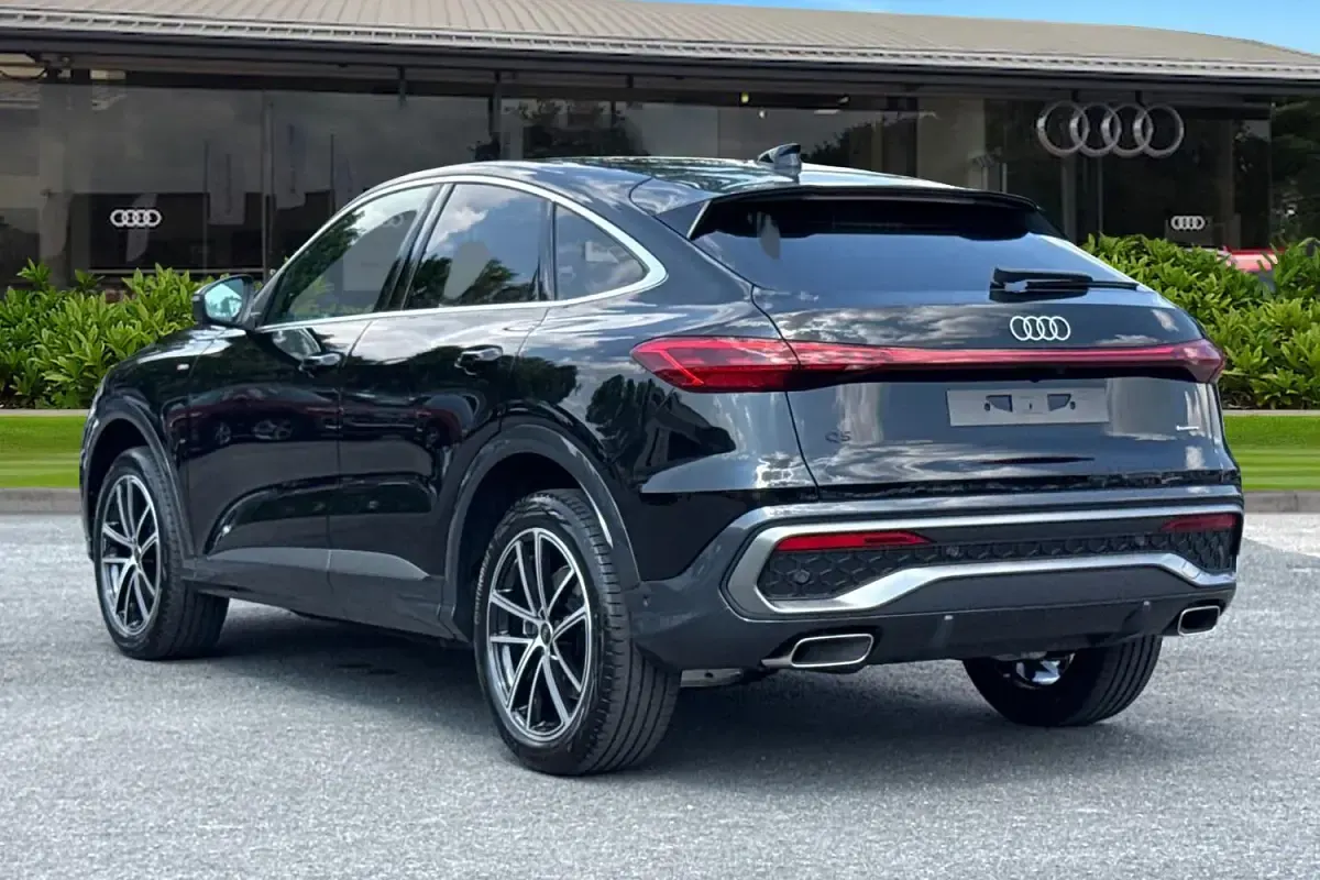 New Audi Q5 Sportback S-Line 2026 Black SUV
