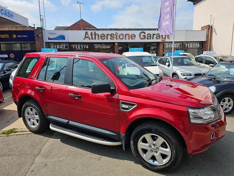 Red Used 2014 Land Rover Freelander 2 SUV | £10,995 (Good price) - Image 1/4