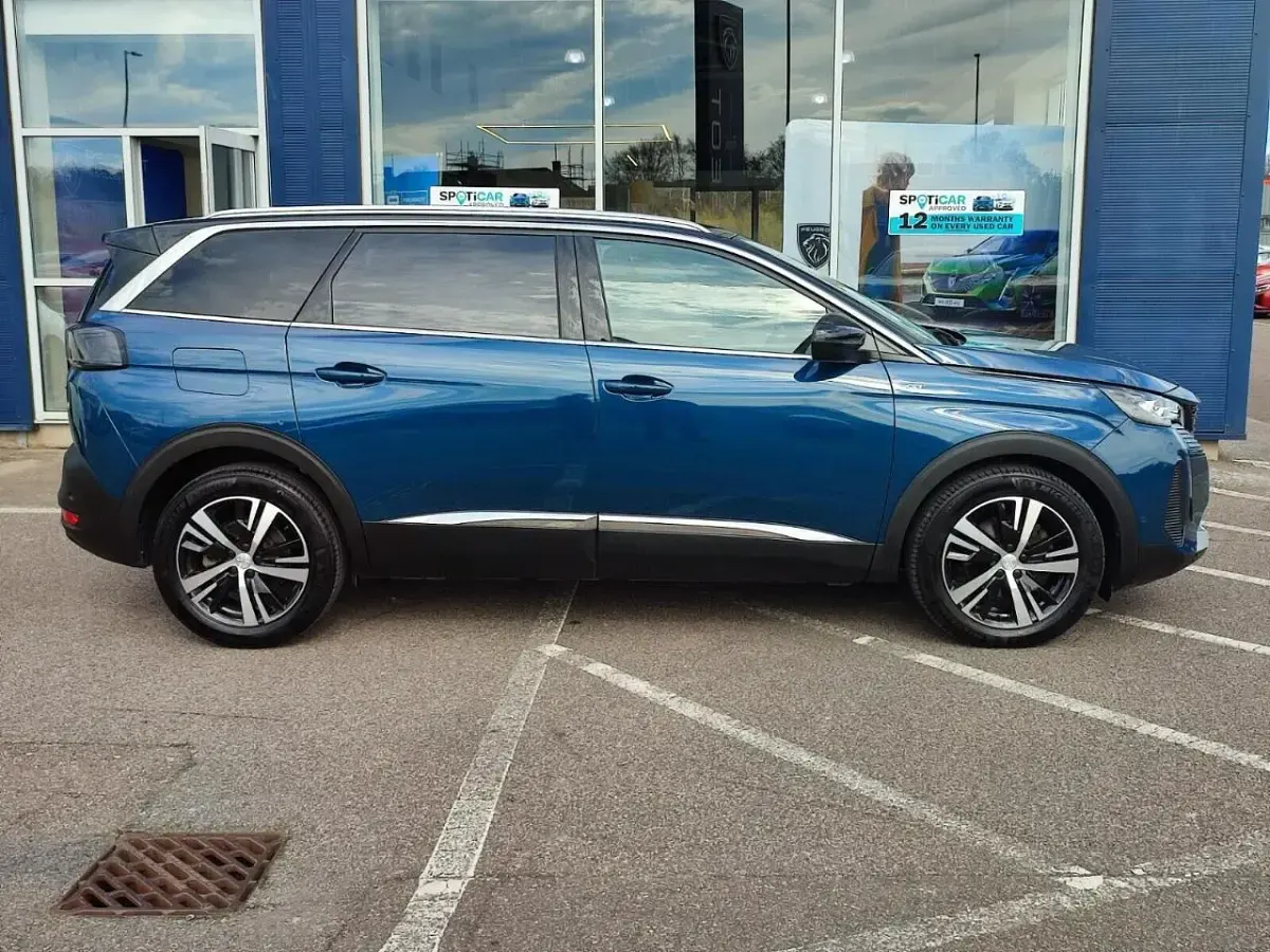 Used Peugeot 5008 GTi 130 HP (95 kW) 2023 Blue SUV