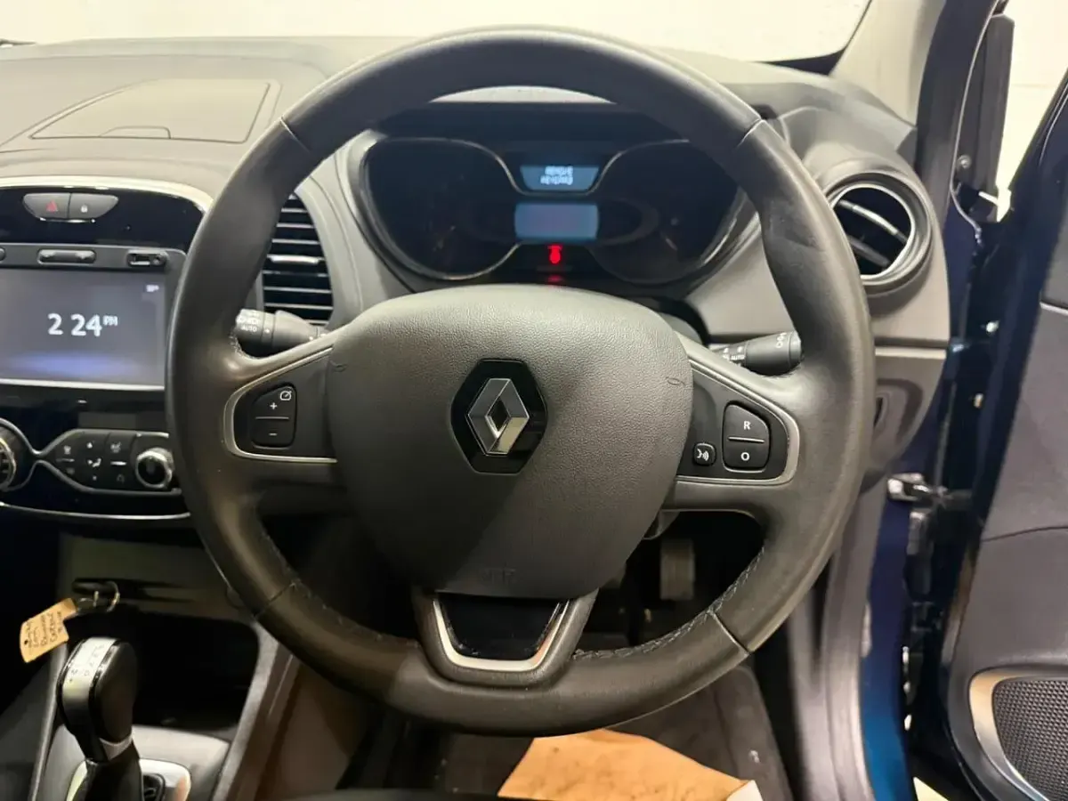 Usado Renault Captur Iconic 89 CV (65 kW) 2019 Azul SUV
