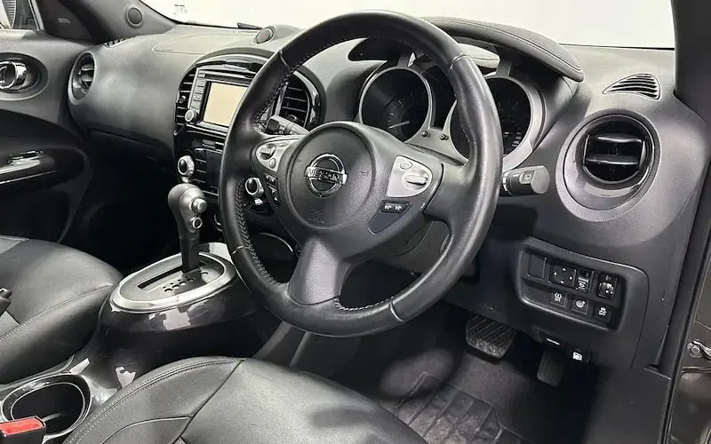 Used Nissan Juke Tekna 113 HP (83 kW) 2019 Black SUV