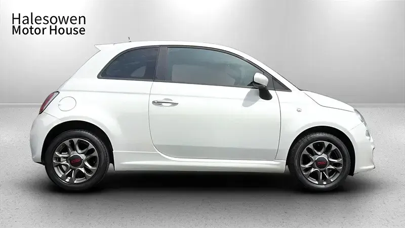Used Fiat 500 S 69 HP (50 kW) 2014 White Hatchback