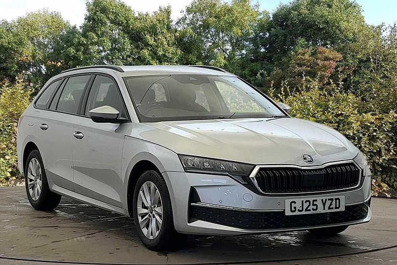 Used Skoda Octavia SE Technology 85 HP (62 kW) 2025 Brilliant silver metallic Estate