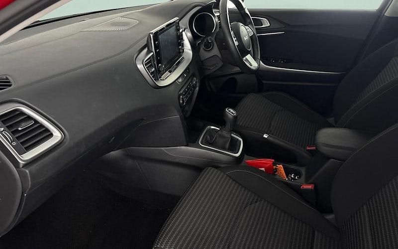 Used Kia Ceed Sportswagon 160 HP (117 kW) 2023 Red Estate