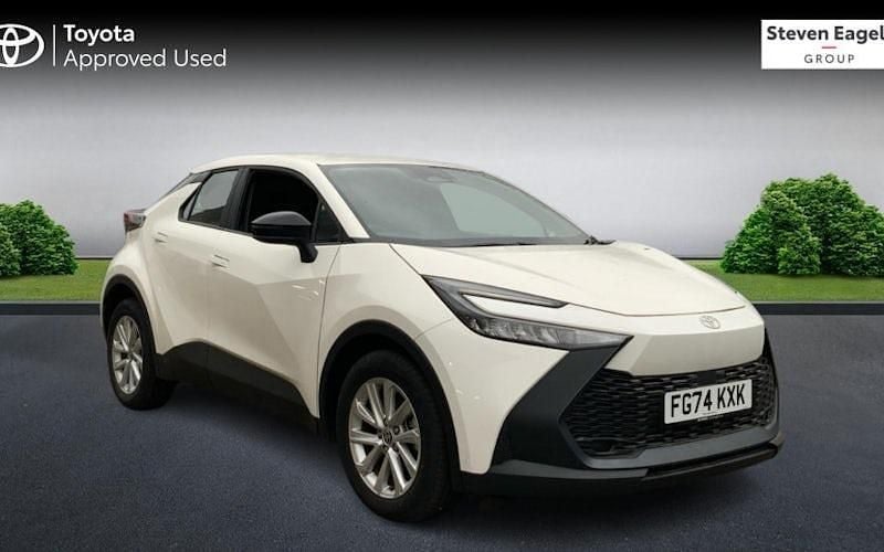 Used Toyota C-HR 140 HP (102 kW) 2026 SUV