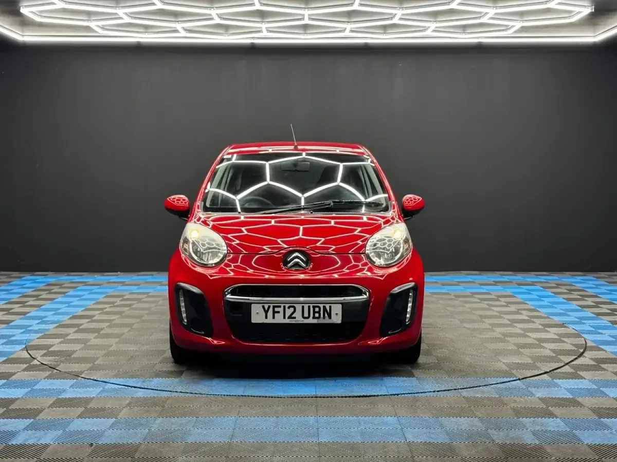 Usado Citroën C1 VTR Sport 68 HP (50 kW) 2012 Vermelho Citadino