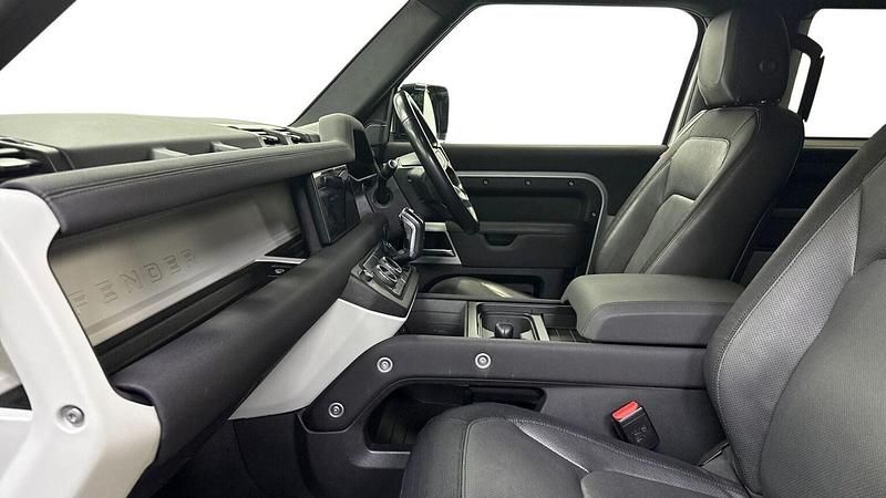 Usado Land Rover Defender SE Dynamic 2022 Prateado SUV