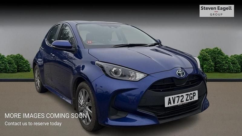 Used Toyota Yaris Hybrid 2022 Blue Hatchback