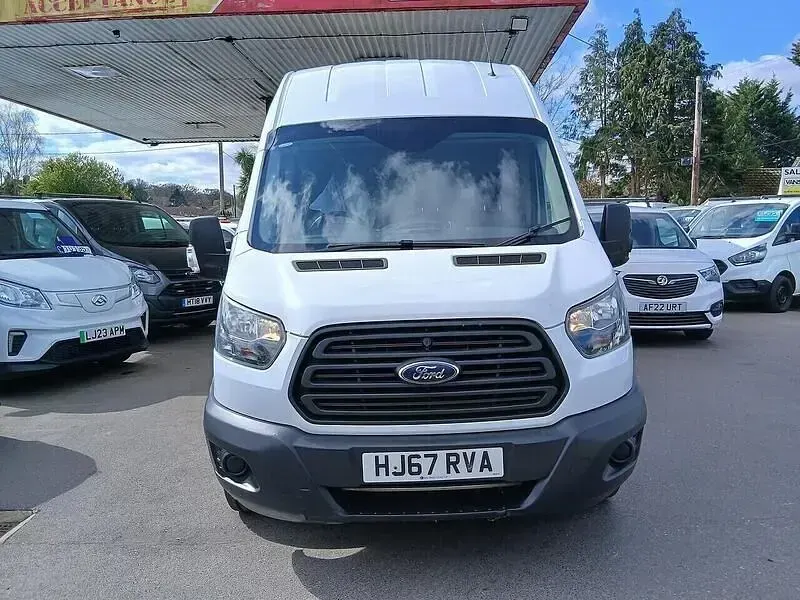 Second-hand Ford Transit 130 CP (95 kW) 2017 Alb Van