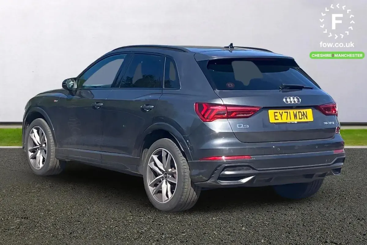 Second-hand Audi Q3 Black Edition 150 CP (110 kW) 2021 Gri SUV