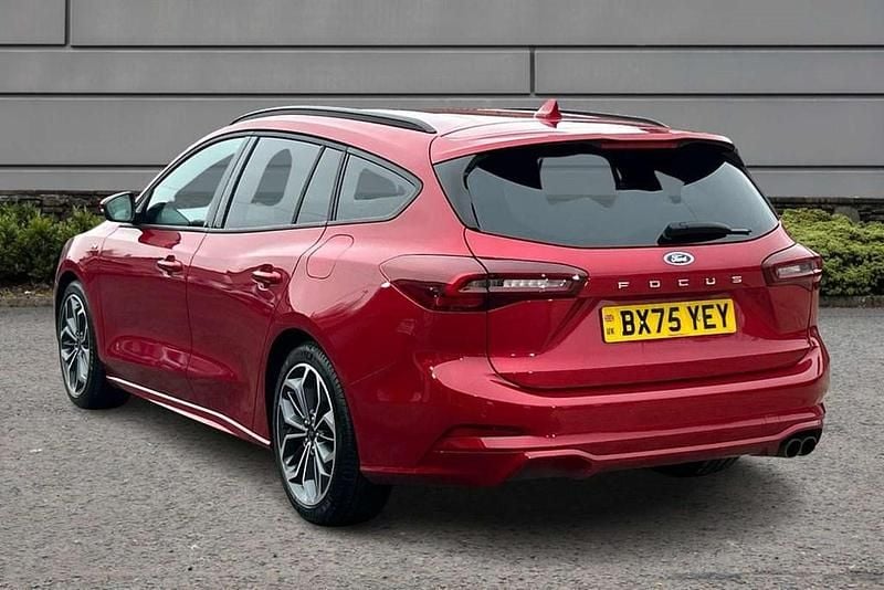 Used Ford Focus ST-Line X 153 HP (112 kW) 2025 Red Estate