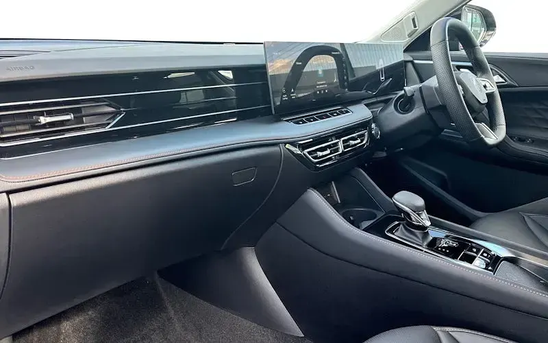New MG HS Trophy 224 HP (164 kW) 2026 Black SUV