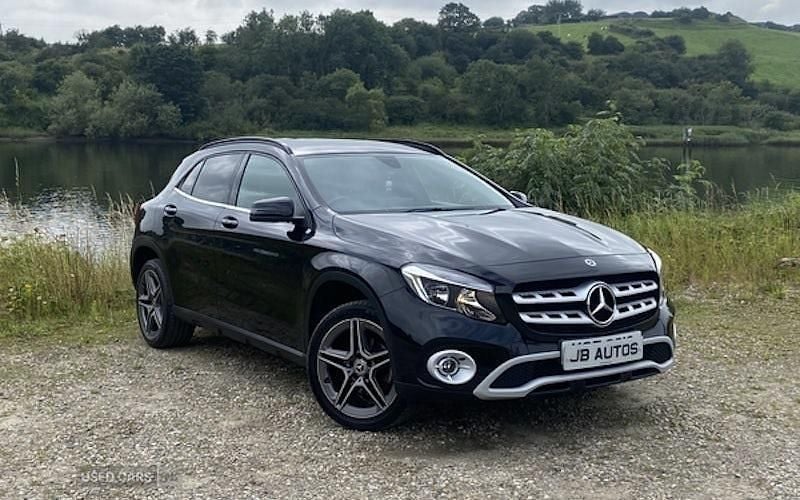 Black Used 2018 Mercedes GLA200 SE SUV | £14,000 (Fair price) - Image 1/4