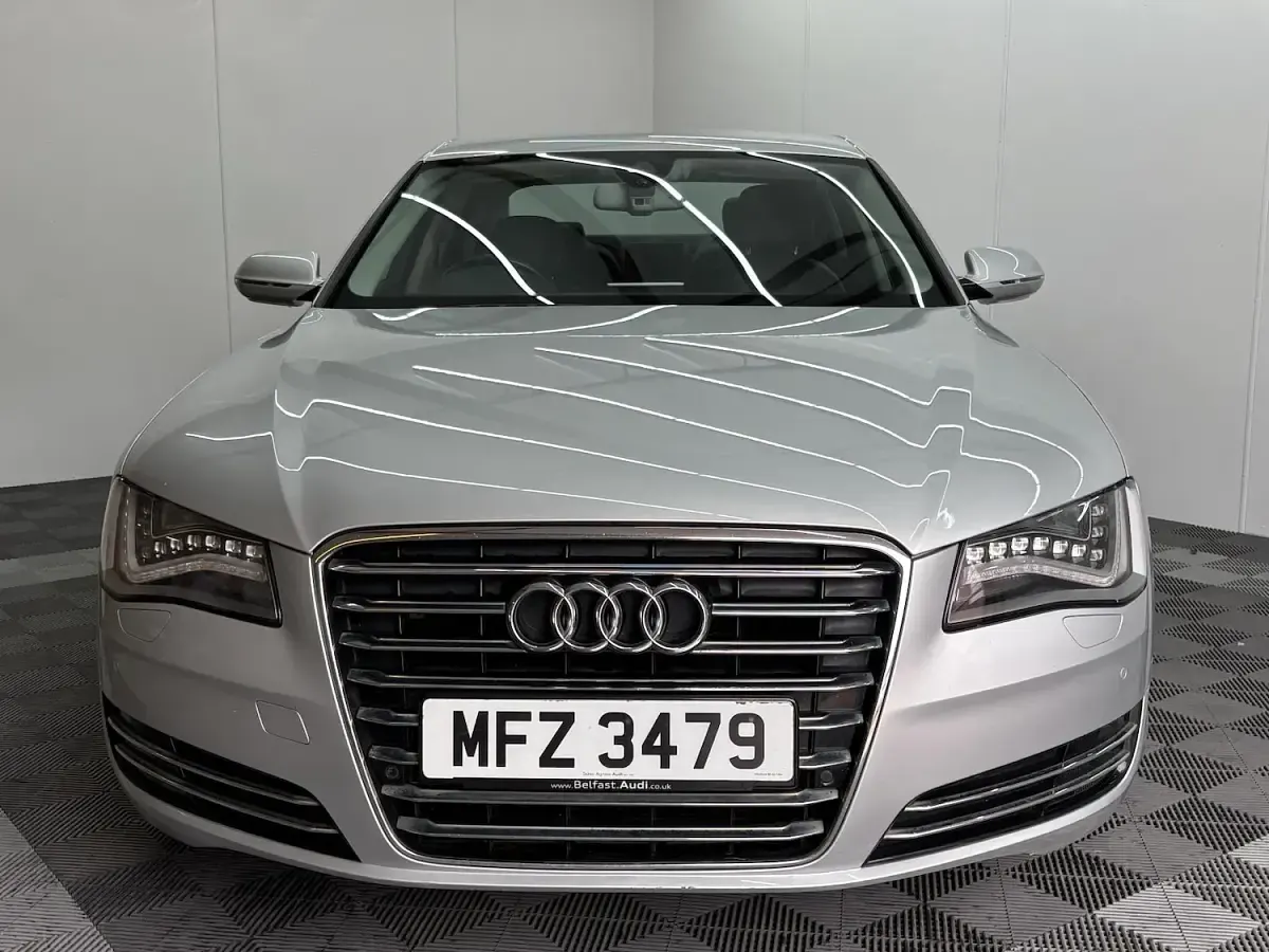 Used Audi A8 Comfort 245 HP (180 kW) 2013 Silver Sedan
