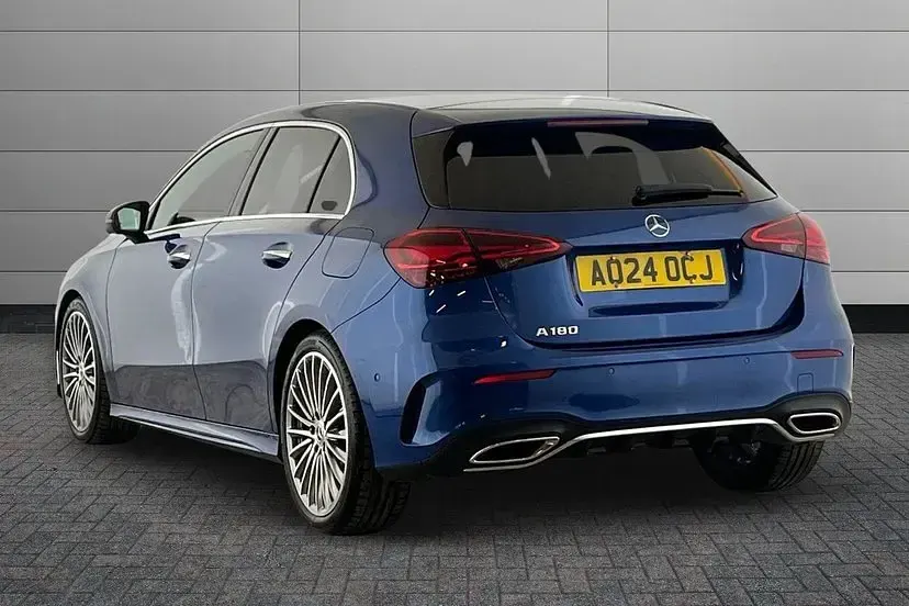Used Mercedes A180 AMG Line Premium Plus 148 HP (108 kW) 2024 Blue Hatchback
