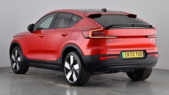 Used Volvo EC40 Ultimate 169 kW (231 HP) 2022 Fusion red SUV