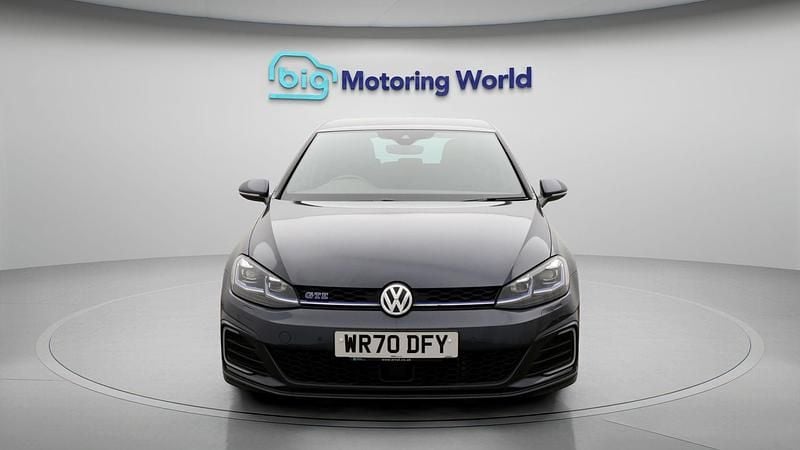 Used VW Golf VIII Advance 201 HP (147 kW) 2020