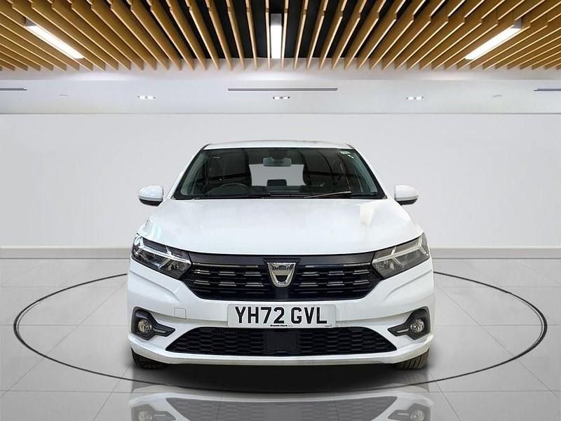 Used Dacia Sandero Comfort 100 HP (73 kW) 2022 White Hatchback