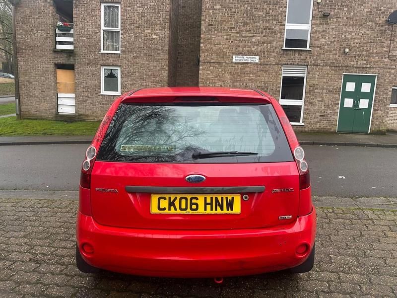 Used Ford Fiesta Zetec 2006 Red Hatchback