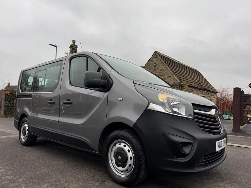 Grey Used 2018 Vauxhall Vivaro MPV | £9,990 (Good price) - Image 1/4