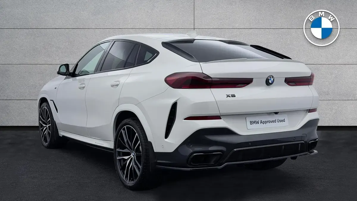 Used BMW X6 M Sport 282 HP (207 kW) 2022 White SUV