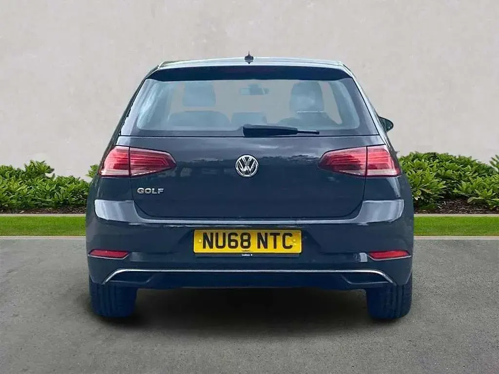 Used VW Golf VII SE 150 HP (110 kW) 2018 Grey Hatchback