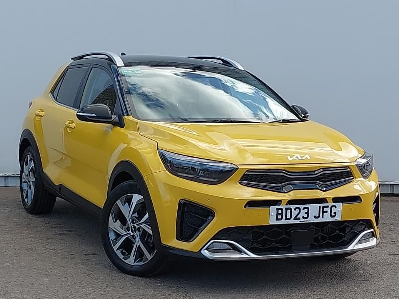 Used Kia Stonic GT-Line S 118 HP (86 kW) 2023 Yellow SUV