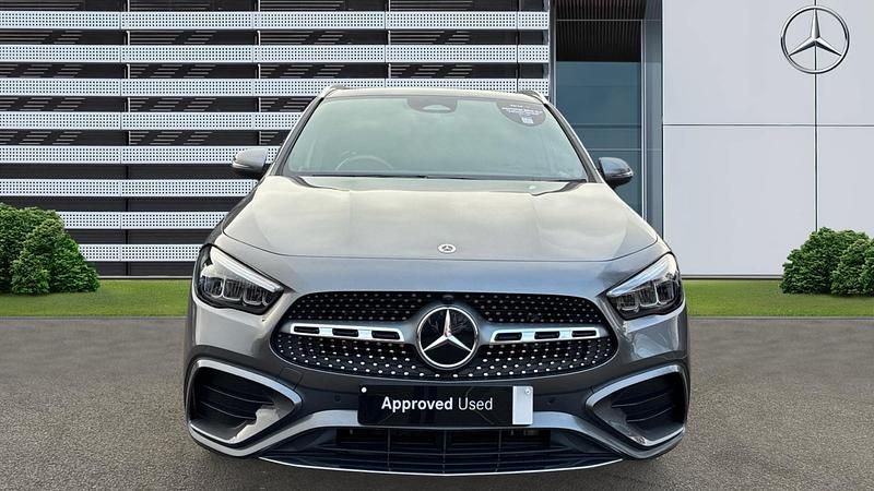 Used Mercedes GLA200 Executive 163 HP (119 kW) 2023 SUV