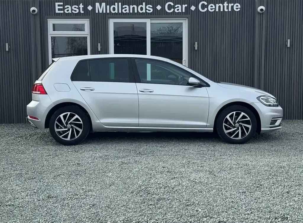 Begagnad VW Golf VII Edition 150 HK (110 kW) 2020 Silver Halvkombi
