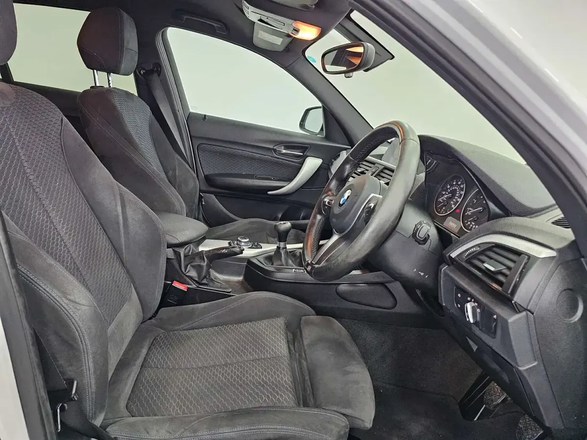 Used BMW 118 M Sport 2016 White Hatchback
