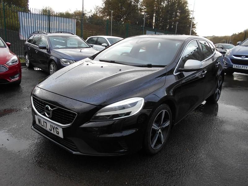 Used Volvo V40 R-Design 2017 Black Estate