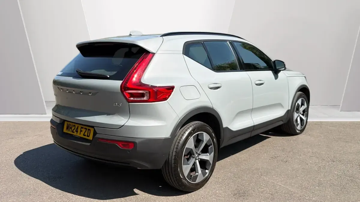 Used Volvo XC40 Plus 163 HP (119 kW) 2024 Grey SUV