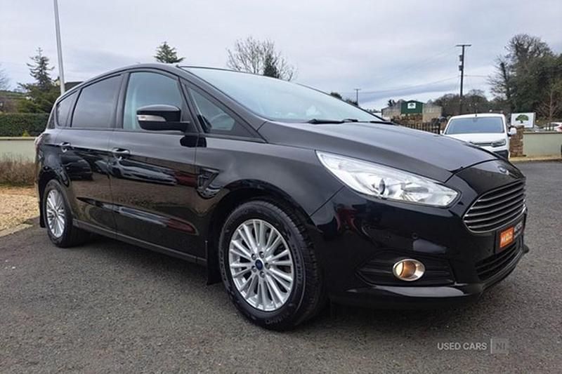 Used Ford S-MAX Zetec 150 HP (110 kW) 2017 Black MPV