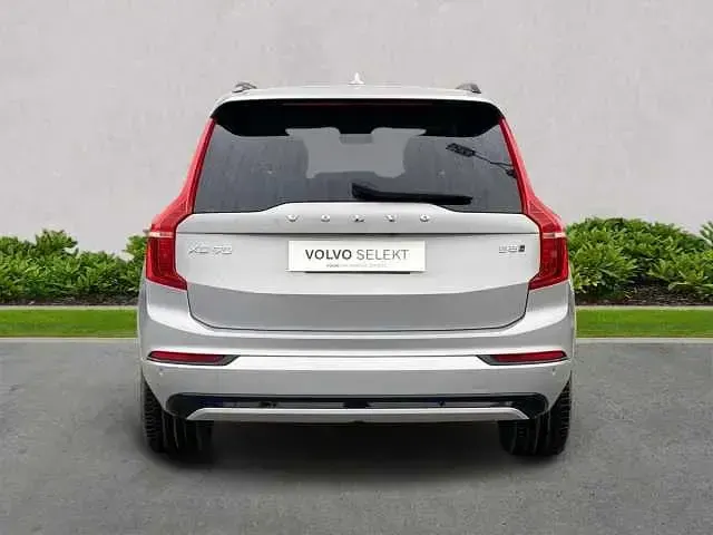 Used Volvo XC90 Plus 250 HP (183 kW) 2022 SUV
