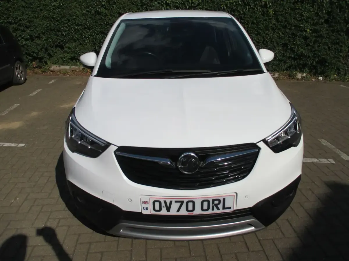 Used Vauxhall Crossland X Elite 110 HP (80 kW) 2020 White SUV