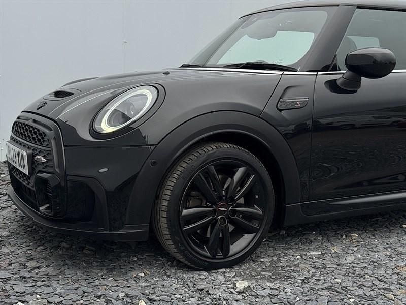 Used Mini Cooper S Hatch 178 HP (130 kW) 2023 Black Hatchback