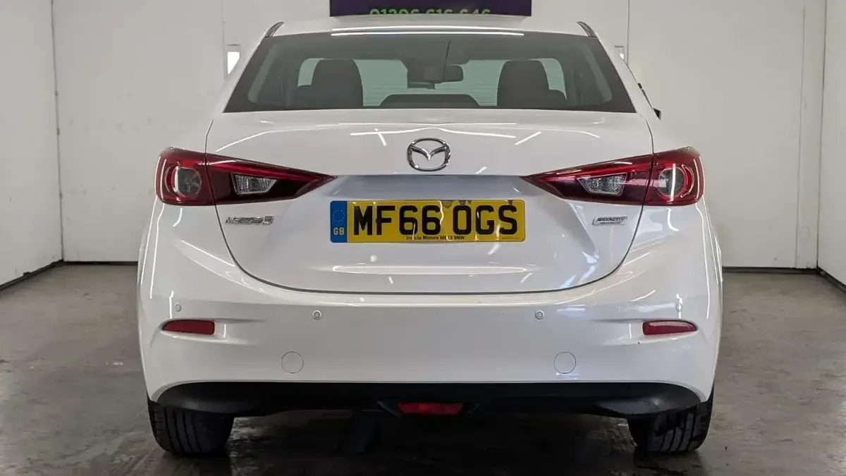 Used Mazda 3 165 HP (121 kW) 2016 White Sedan