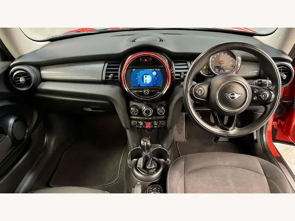 Used Mini Cooper Classic 136 HP (100 kW) 2018 Orange Hatchback