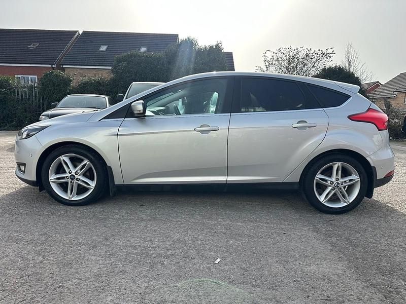 Used Ford Focus Titanium 2015 Silver Hatchback